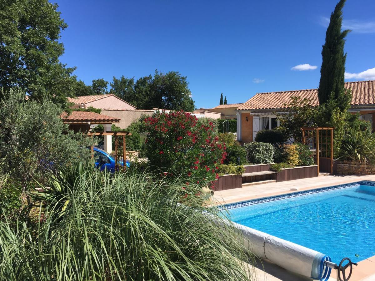 Les Chenes Chez Jo Et Aime Bed & Breakfast Régusse Екстериор снимка