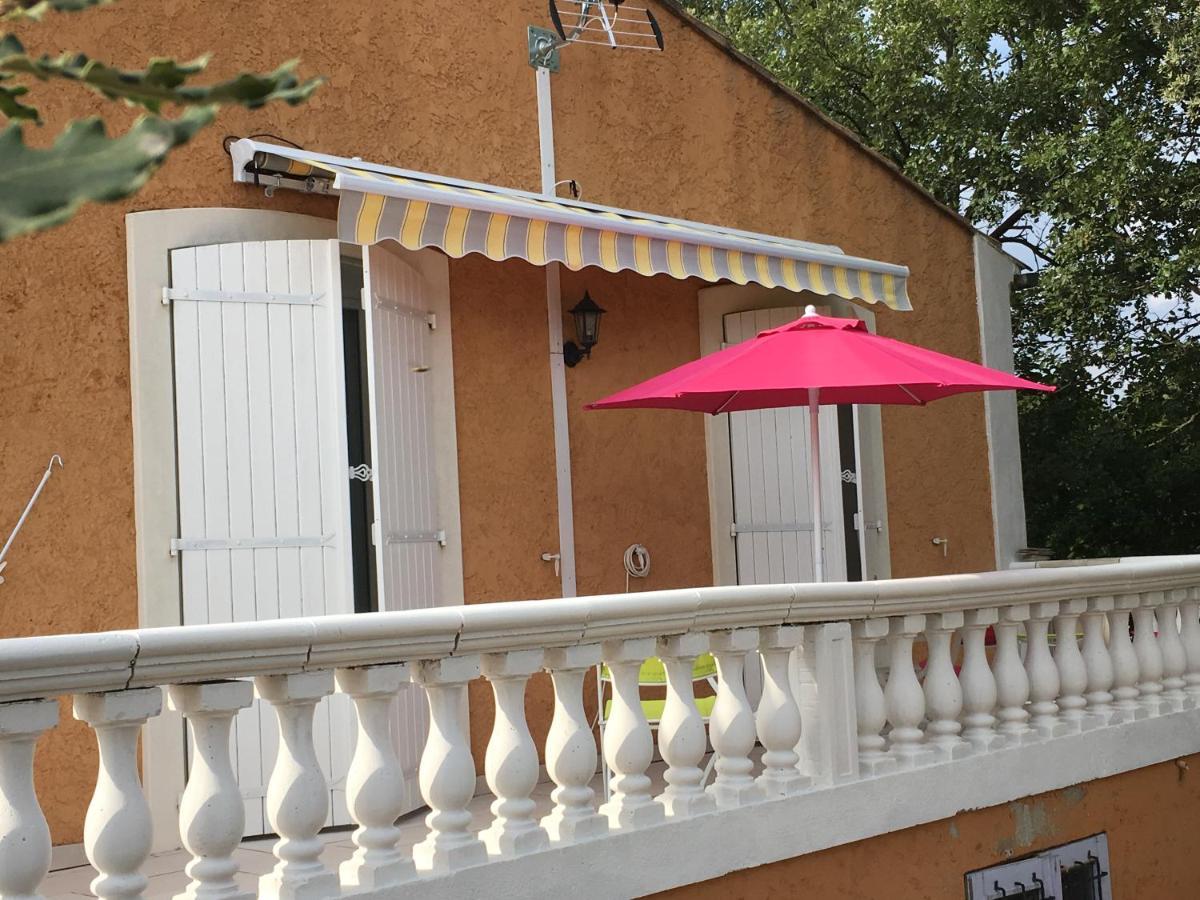 Les Chenes Chez Jo Et Aime Bed & Breakfast Régusse Екстериор снимка
